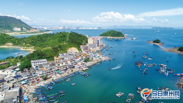 旅游.jpg